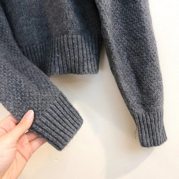 ASTR The Label Wool Alpaca Blend Floral Balloon Sleeve Gray Knit Sweater Small - Picture 4 of 8